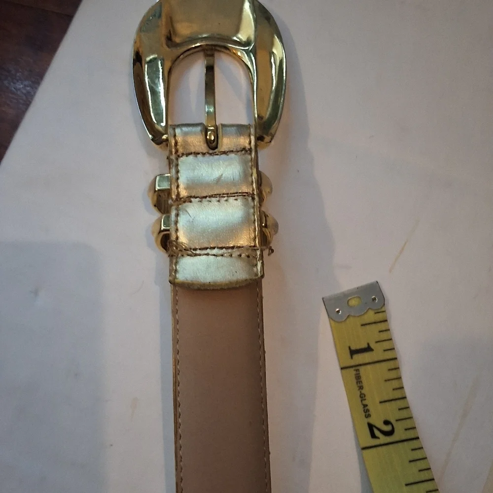 Vintage Very  Gold Leather Accent Belt  S/M
